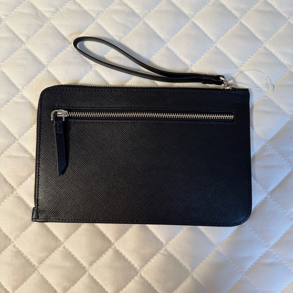 Kate Spade Wristlet - Picture 2 of 5